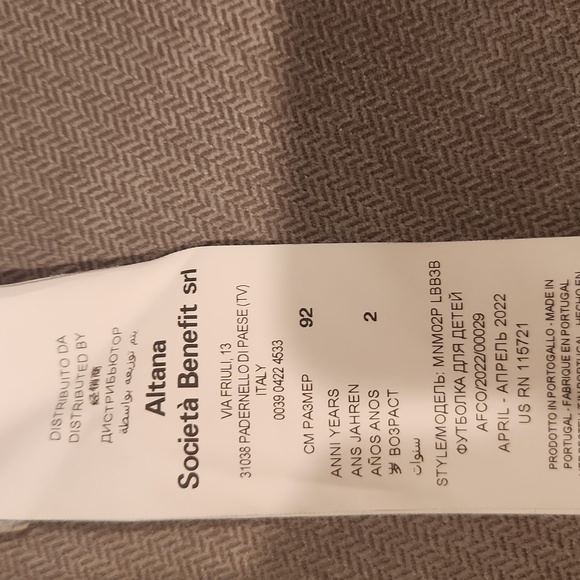 Moschino - Picture 3 of 3